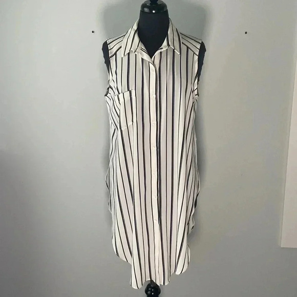 Joseph Ribkoff |  Sleeveless Hi-Low Blouse - Picture 1 of 6